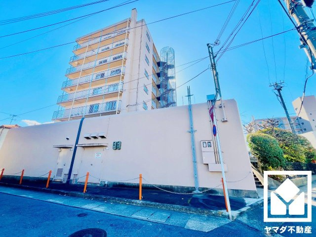 伏見日光ハイツ2号棟の外観