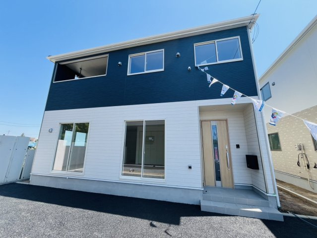 【Cradle Garden】　古河市諸川　第９　全3邸の外観|〇２号棟〇
広々主寝室8.8帖！
雨の日も安心インナーバルコニーのあるお家です♪