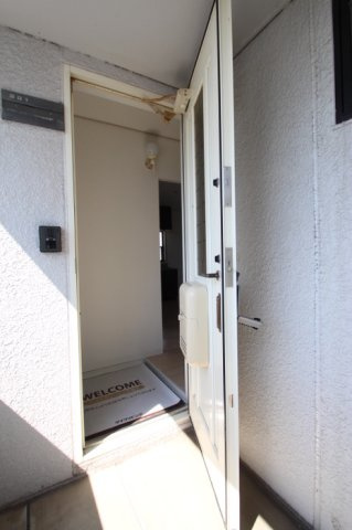 あかり　Ｅの玄関