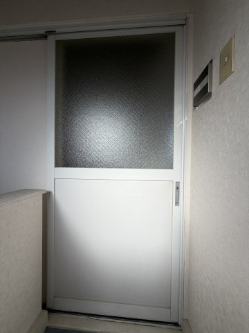 ハニーハイツの玄関