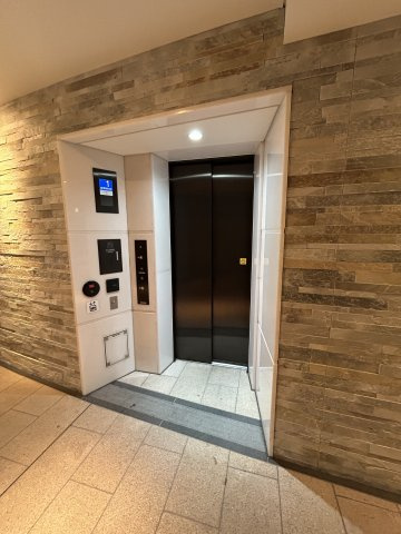 ブランズ塚口町一丁目のロビー