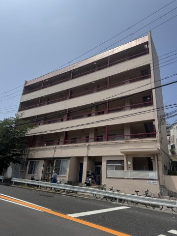 カーサ西山町の外観