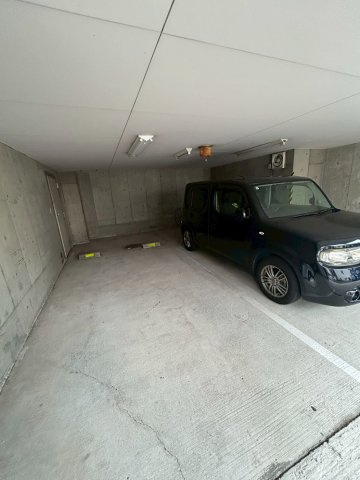 パインハイツ西芦屋の駐車場