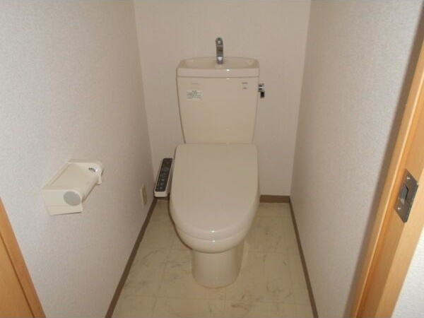 AXIS桜通内山のトイレ