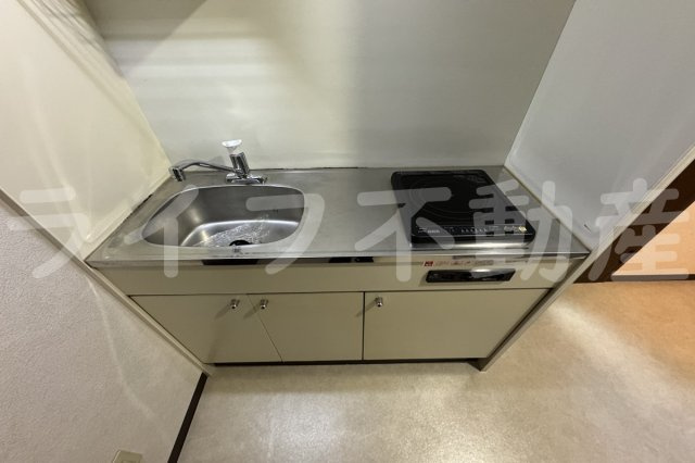 ラフィーネMのキッチン|コンパクトなキッチンで掃除もラクラク