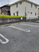 駐車場があるので、車を買う予定の方も安心です