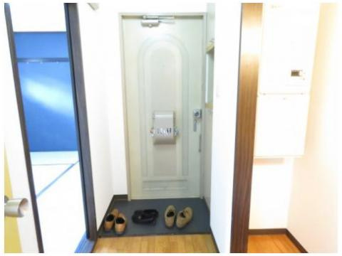 タウニー阪井の玄関