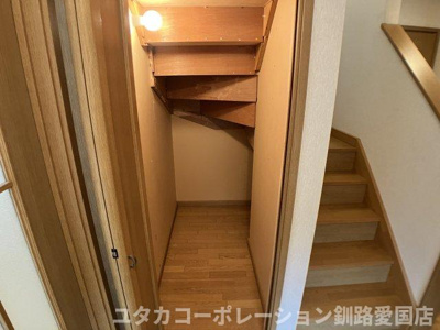 【収納】 | 【商談中】貝塚2丁目23-33売家 | あると便利な階段下収納☆