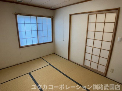【和室】 | 【商談中】貝塚2丁目23-33売家 | 1階和室はリビングを通らず入れるので来客用のお部屋としても！
