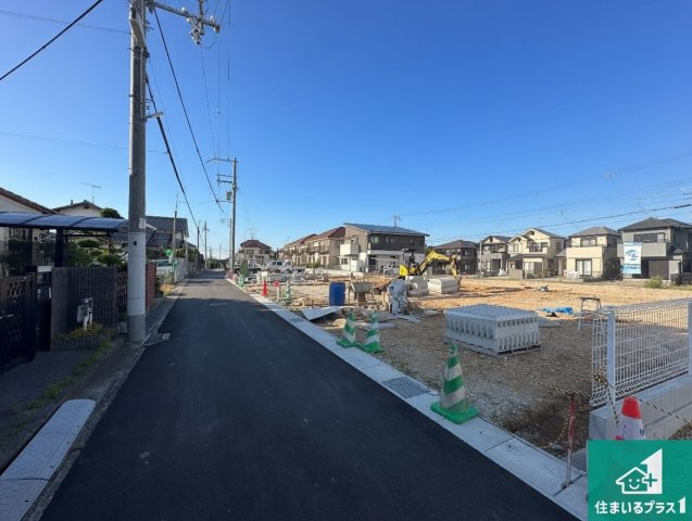 神戸市西区竜が岡　第8期　新築一戸建ての前面道路含む現地写真|周辺は落ち着いた街並みの住宅地！子育てがしやすい住環境です！まだ未完成ですが、現地でしかわからない事もございます。是非一度ご覧ください。