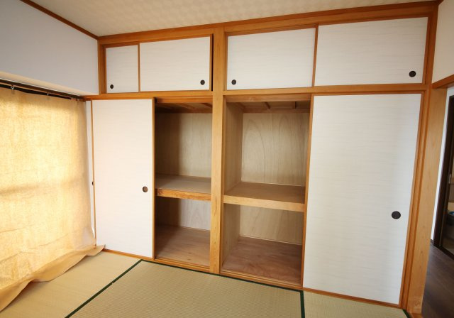 ハイヒルズクマノの収納|別部屋同間取りのお写真となります。参考にご覧くださいませ。