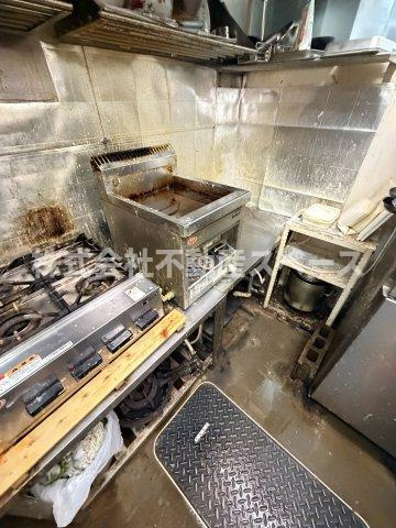 西宮市甲子園三保町の店舗事務所のキッチン