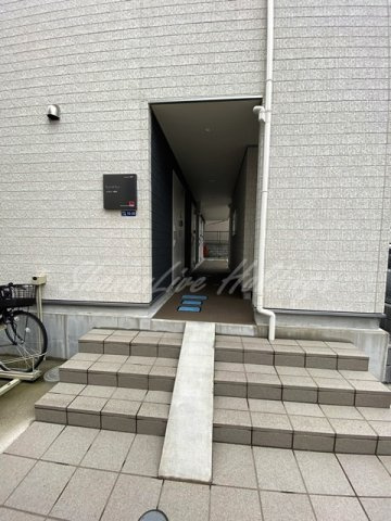 鎌倉市小袋谷２丁目の賃貸マンションのエントランス|共有部分のエントランス