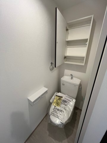 コンパクトで使いやすいトイレです