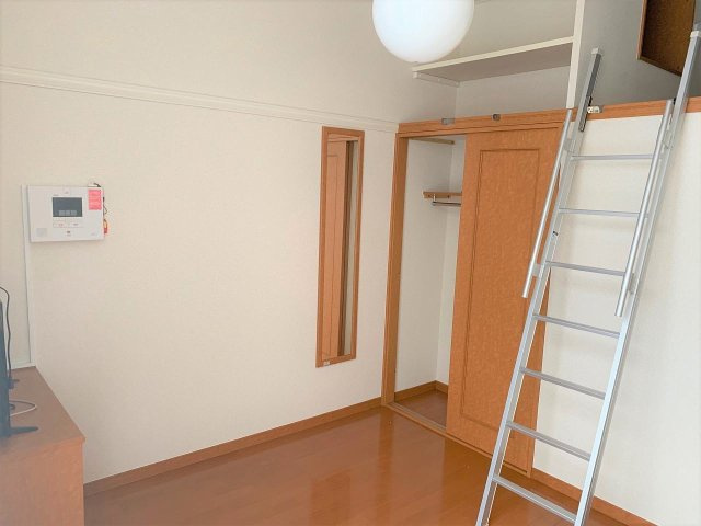 こちらのリビングで趣味の時間をお楽しみください