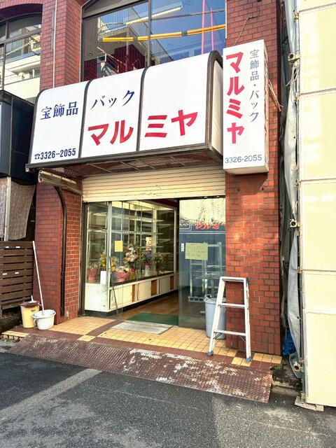 アルファビルのその他| 