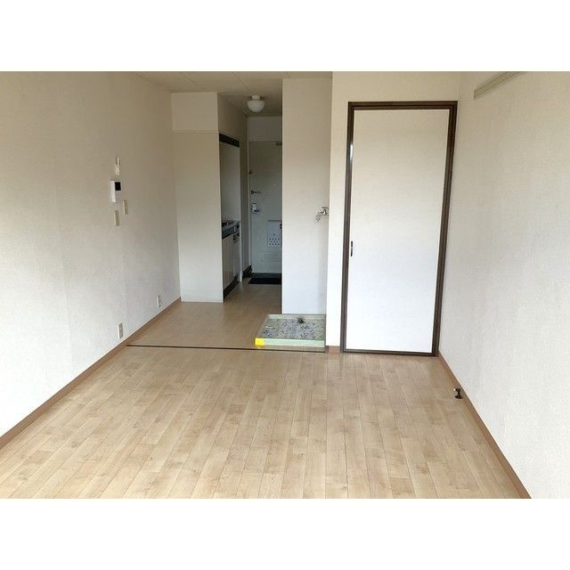 ヒルパールの居間・リビング|※別部屋参考写真