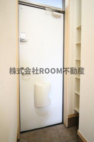 エレファントマンション16号館のエントランス|ゆとりのあるエントランスです