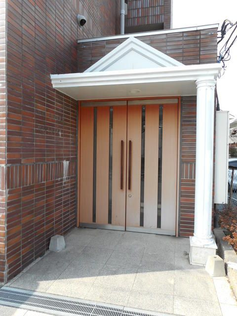 サンコート宮原のエントランス