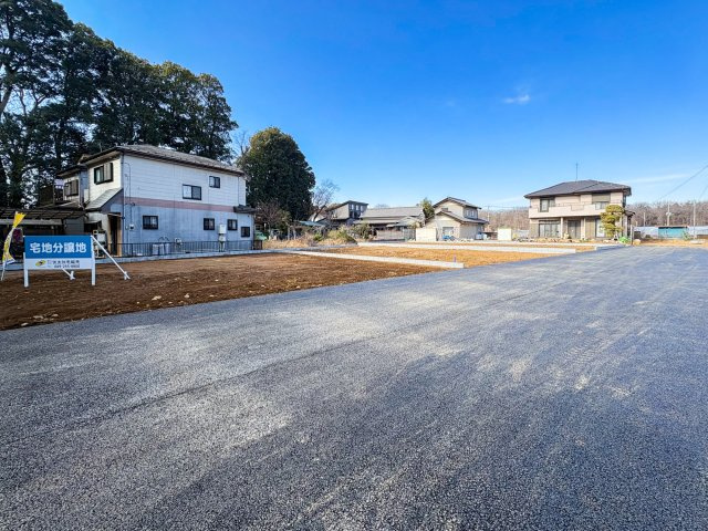 コンフォートプレイス川越市下松原3期　全5区画の外観|開放感があり、車庫入れもスムーズにできます。