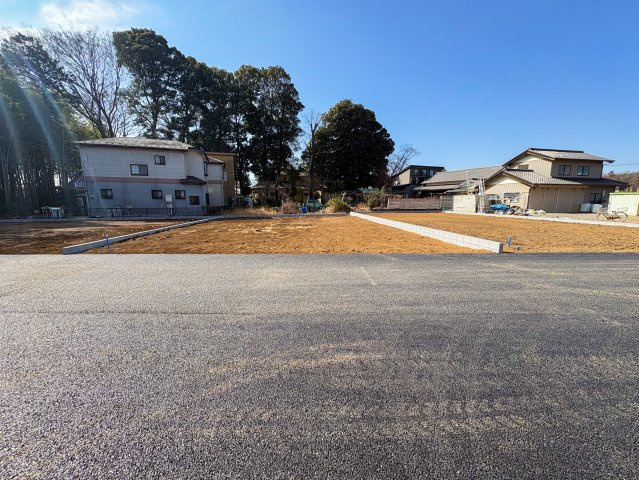 コンフォートプレイス川越市下松原3期　全5区画の外観|開放感があり、車庫入れもスムーズにできます。
