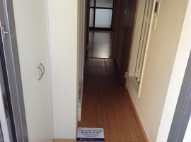 明るい玄関です