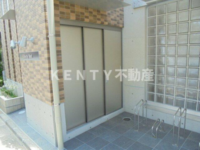 【その他共用部分】 | Ｌｉｂｅｒｔｙ　Ｂｅｌｌ | 24時間ゴミ置き場
