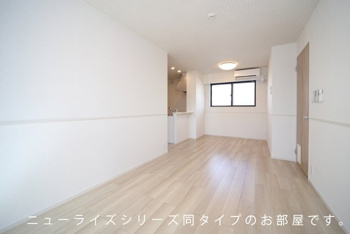 ゆったり過ごせる居間です