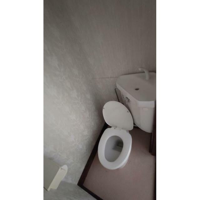中原通５丁目貸家のトイレ
