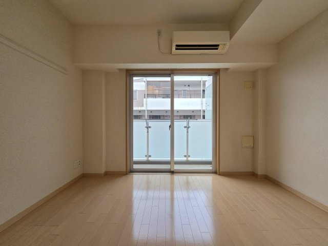 Ｉ－ＣＯＵＲＴの居間・リビング