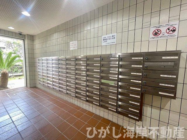 パレ平塚すみれ平四番館　の設備|郵便受け