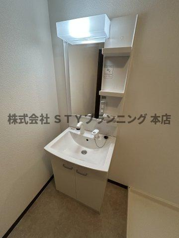 仲介手数料0円！ルピナス橘の独立洗面台