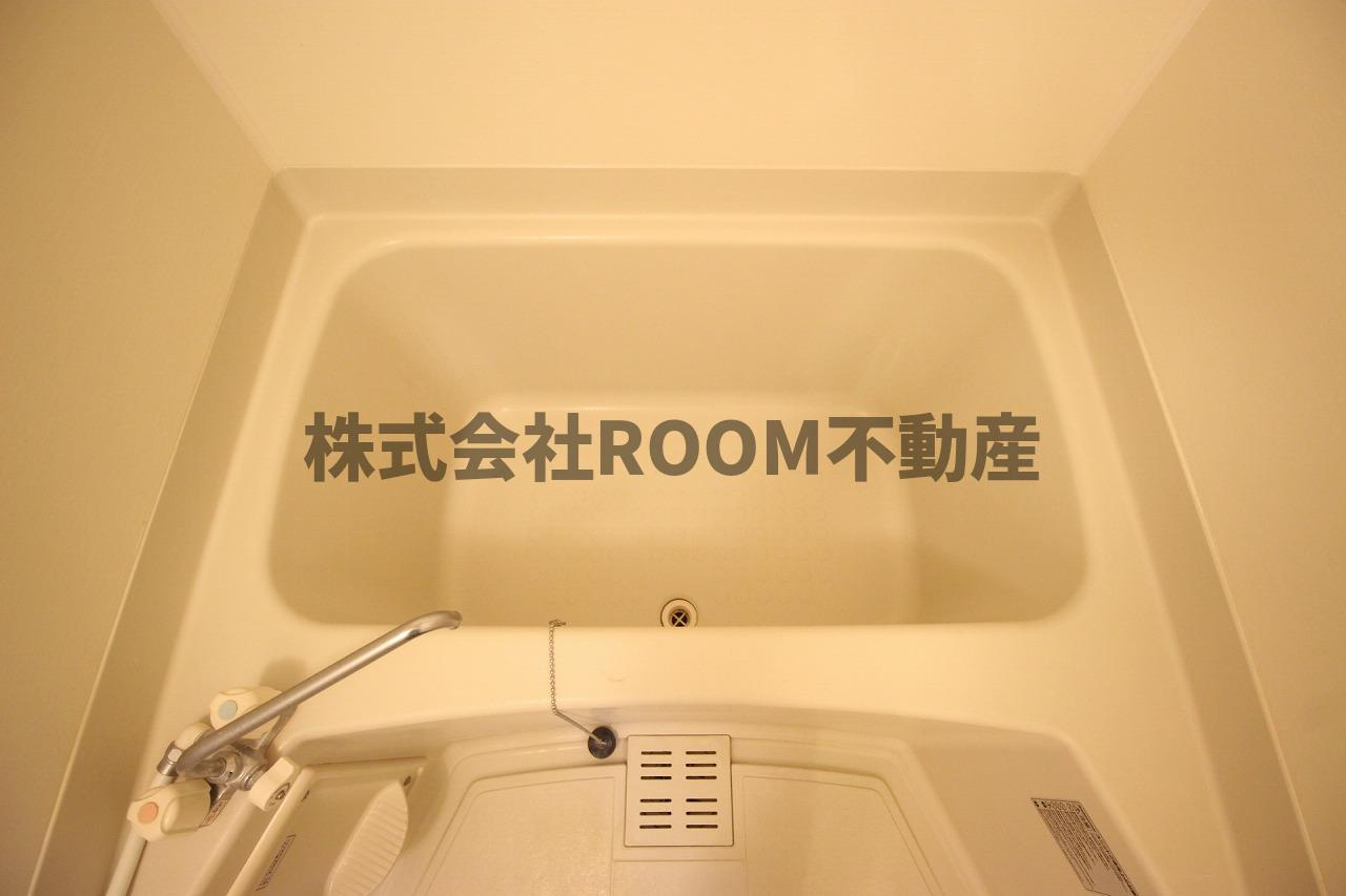 エレファントマンション16号館の浴室|落ち着いた空間のお風呂です