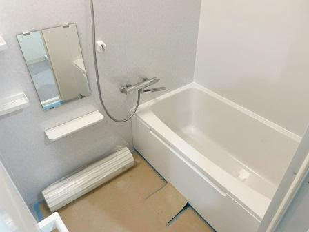 ロイヤルコートムラタの浴室
