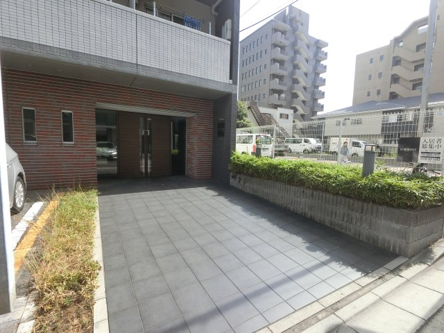 レジディア船橋Ⅳのエントランス