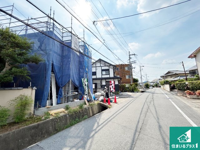 ●29(土)30(日)現地説明会！　天理市平等坊町　限定1邸の前面道路含む現地写真|周辺は閑静な住宅街です。前面道路もしっかりと有りますので車の出し入れも安心ですよ！