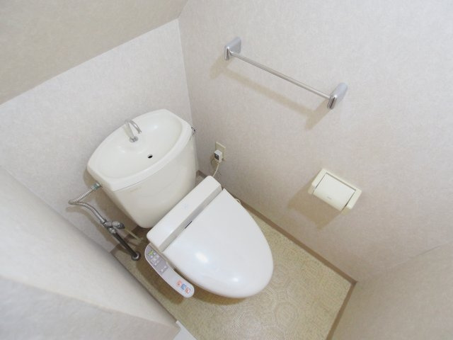 コーポホコトリ　B棟のトイレ