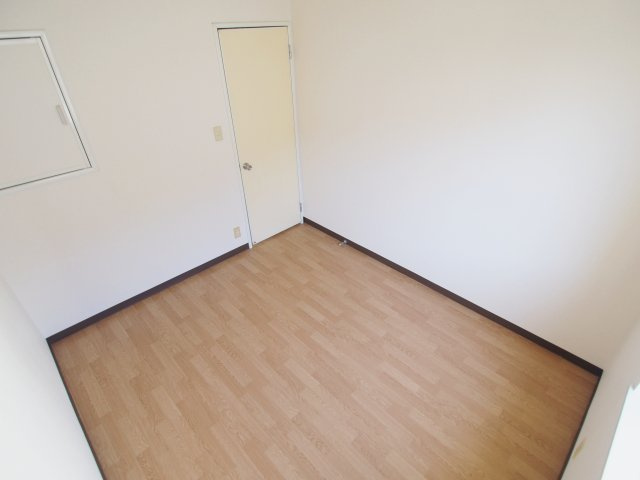 コーポホコトリ　B棟の洋室