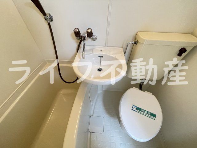 大宝菱屋西ロイヤルハイツの独立洗面台|独立洗面台で身支度をすべて済ませてしまいましょう