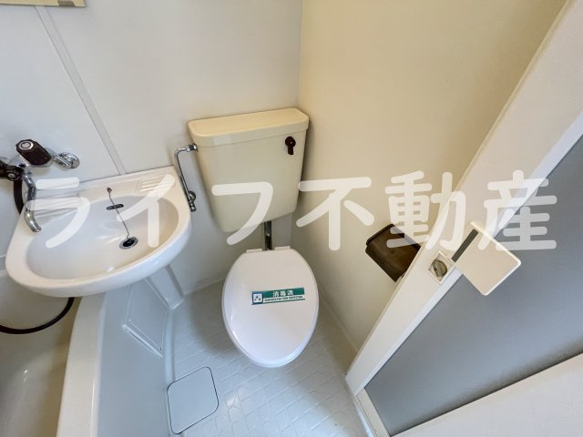 大宝菱屋西ロイヤルハイツのトイレ|落ち着いたトイレです
