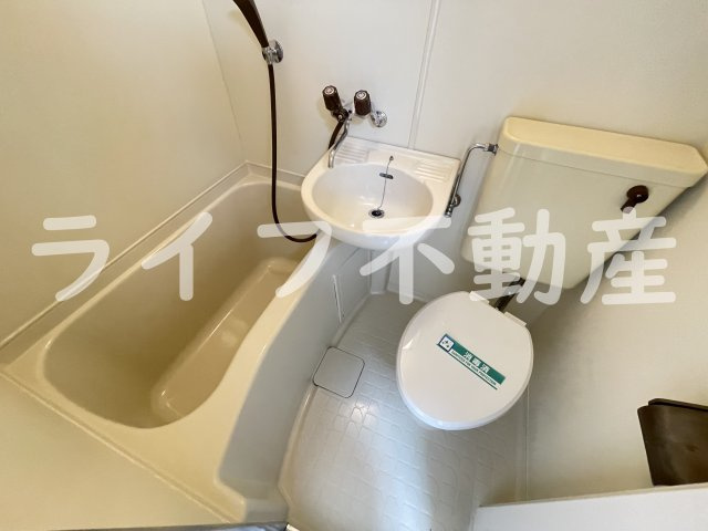 大宝菱屋西ロイヤルハイツの浴室|落ち着いた空間のお風呂です