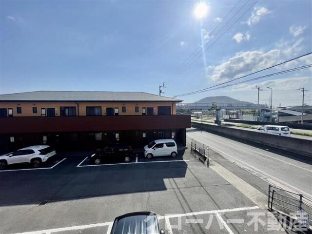 フォブール川津Ａの駐車場
