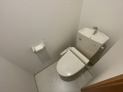 【トイレ】 | リュクス西明石Ⅱ | ※同建物別部屋の写真になります。