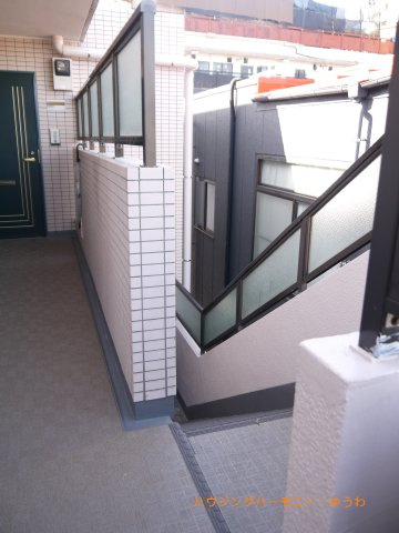 【その他共用部分】 | ジェイパーク要町 | お部屋までは、階段利用となります！毎日利用することで、健康が保てます！