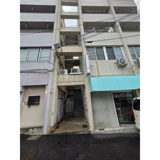 野口マンションのエントランス
