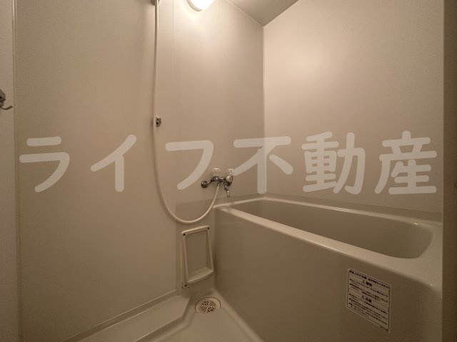 M’プラザ布施駅前の浴室|コンパクトで使いやすいお風呂です