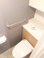 清潔感のあるトイレです