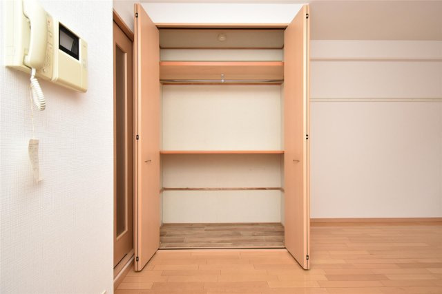 パストラル西中条の収納