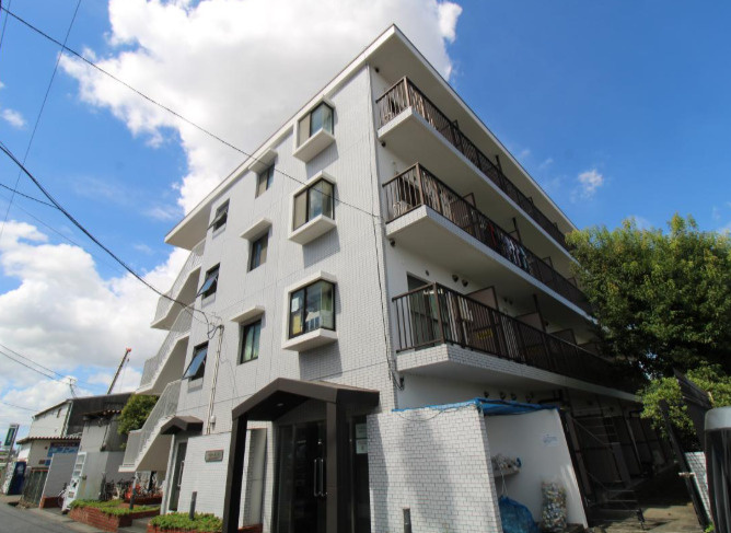 パレドール市原の外観