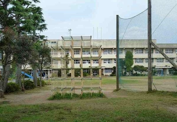 豊成小学校まで1000m
